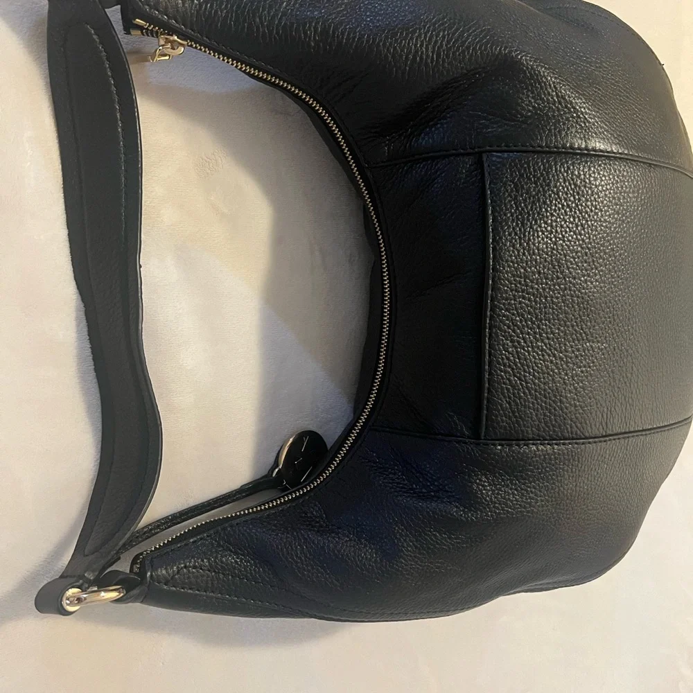 💚Michael Kors Black Leather Hobo Bag🩷